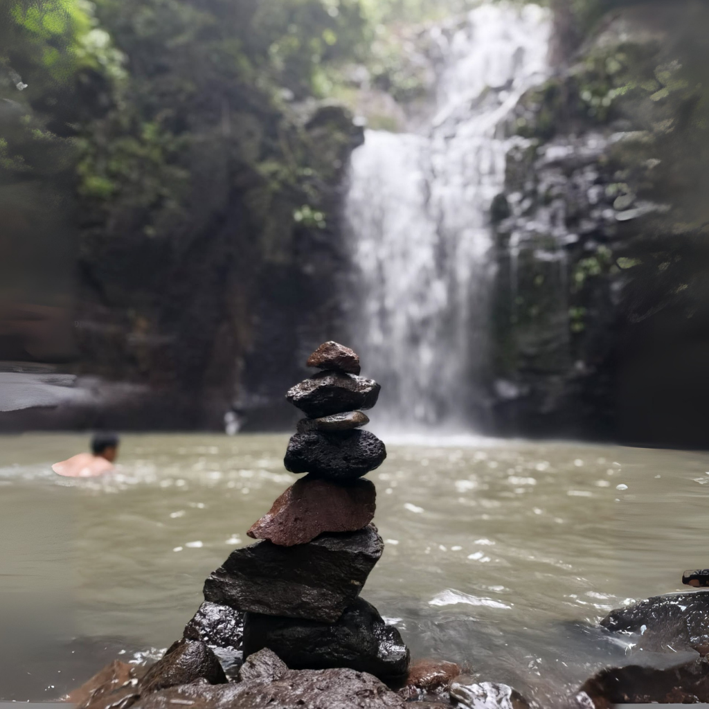 Dao-Dao Gamay with its vibrant coastal scenery