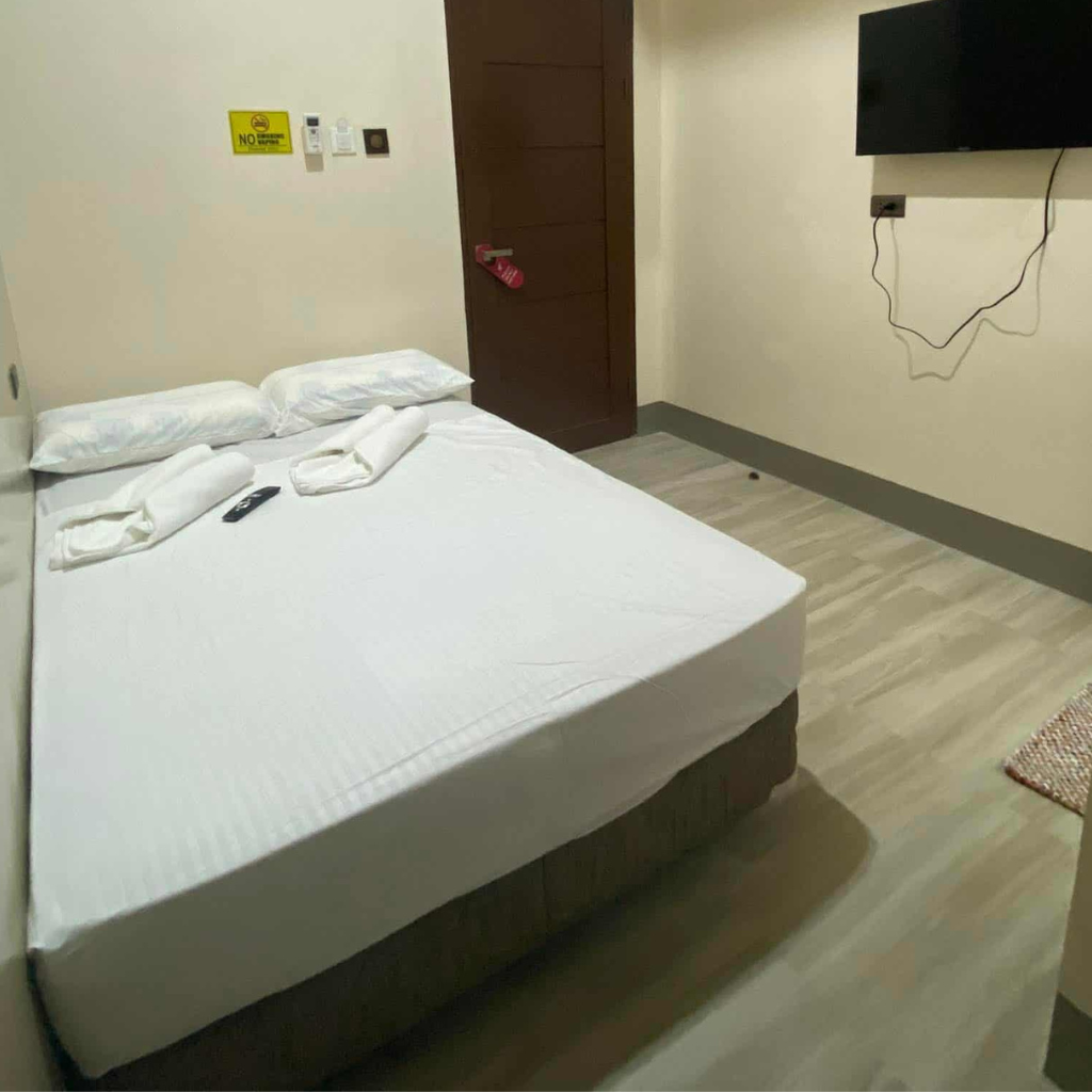 Uptown Pension House deluxe room